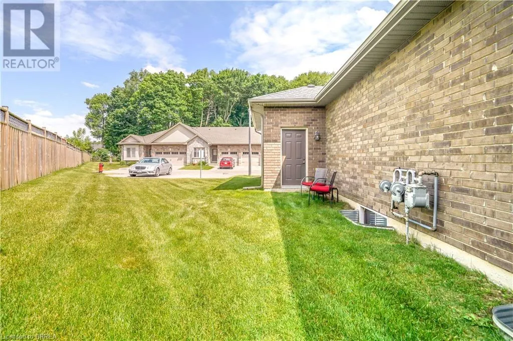 194 DONLY Drive S Unit# 13, #13