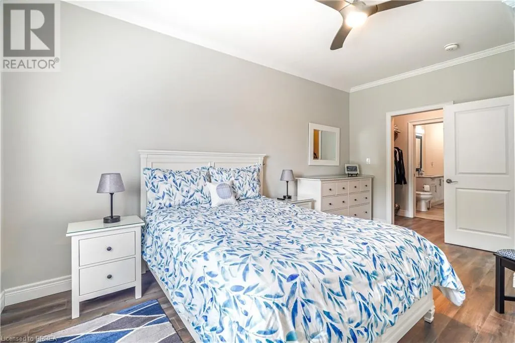 194 DONLY Drive S Unit# 13, #13