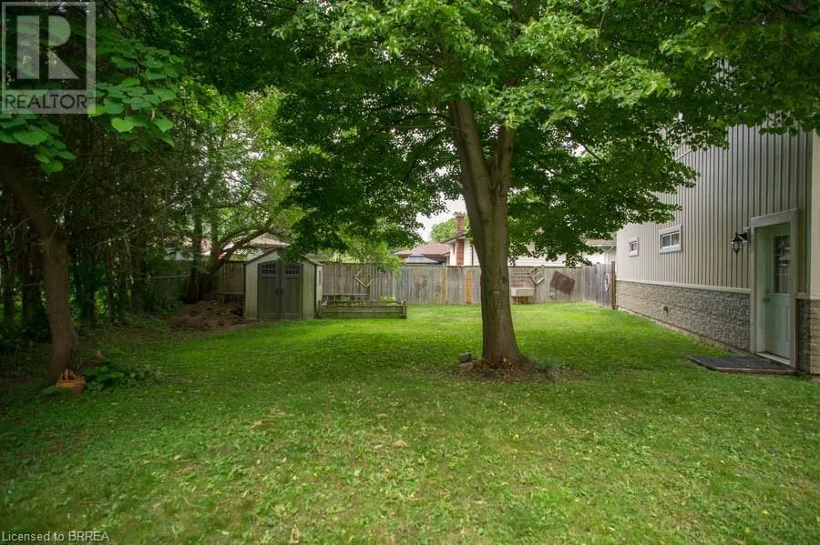 40 OAKHILL Drive