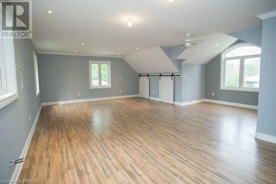 40 OAKHILL Drive