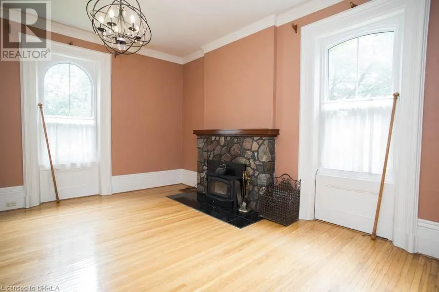 40 OAKHILL Drive
