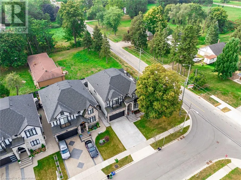 4 LOCKMAN Drive