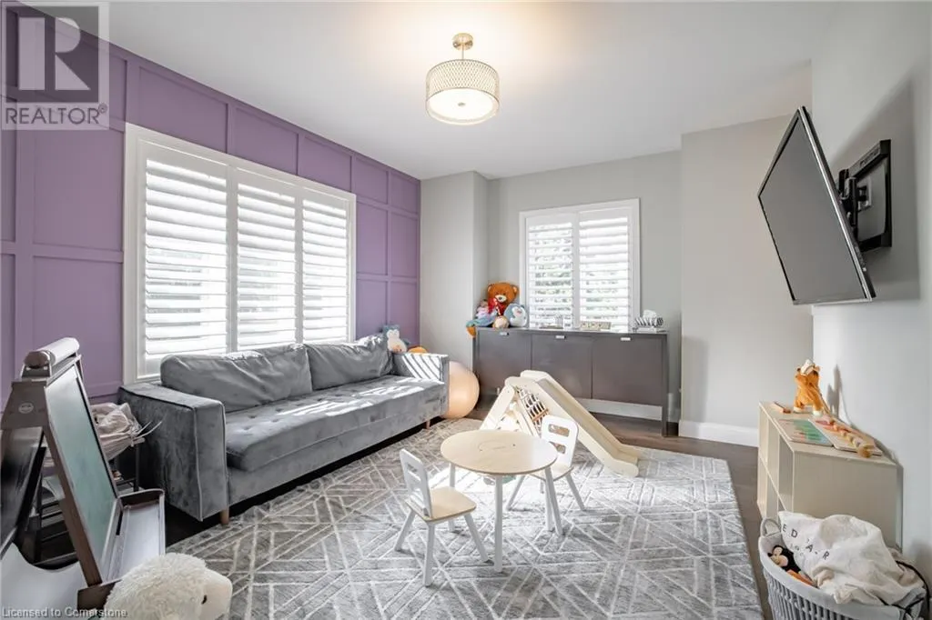 4 LOCKMAN Drive
