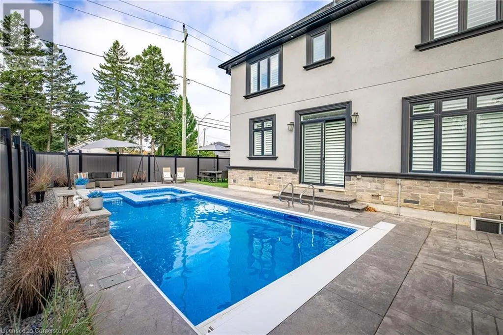 4 LOCKMAN Drive