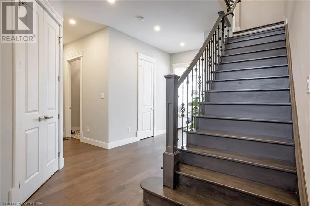 4 LOCKMAN Drive