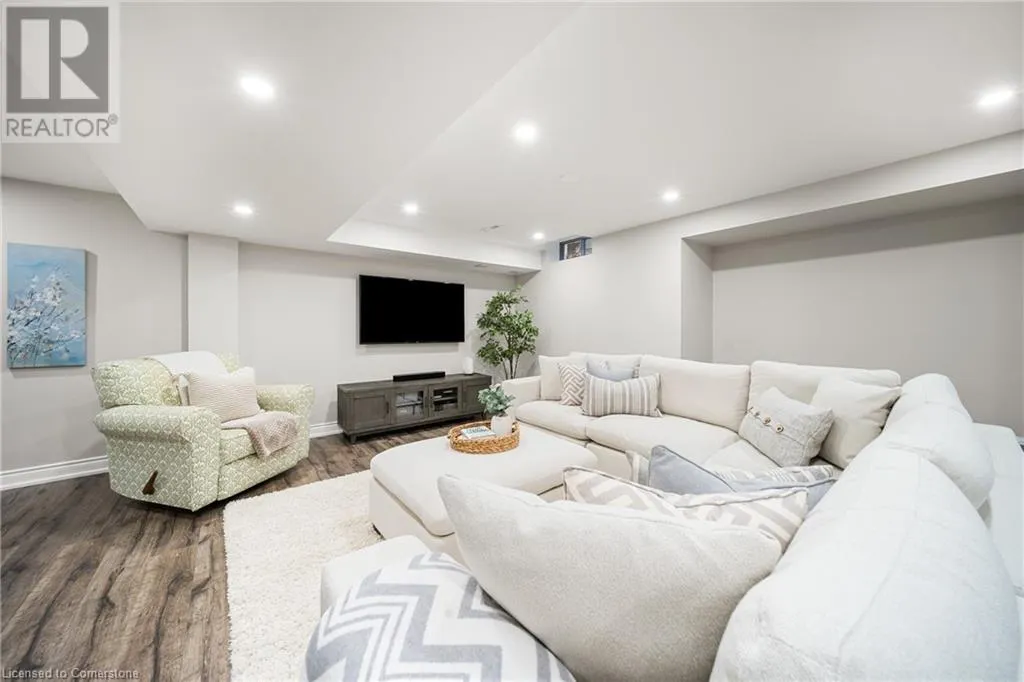 1246 OLD CARRIAGE Way