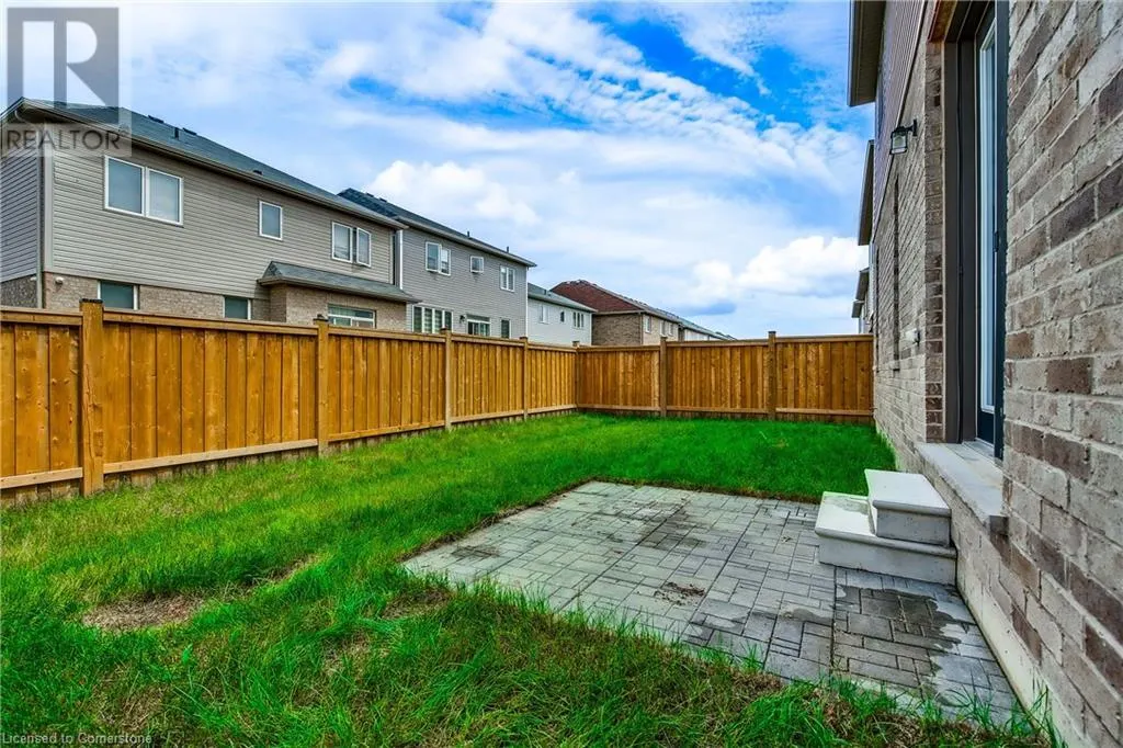 84 COOKE Avenue