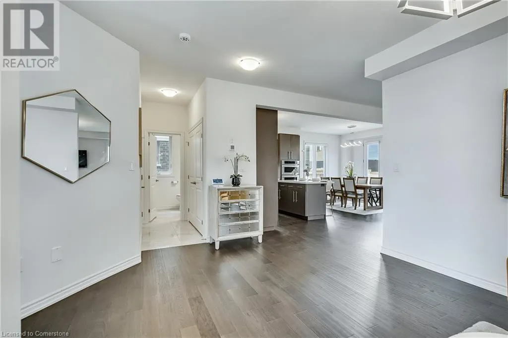 84 COOKE Avenue