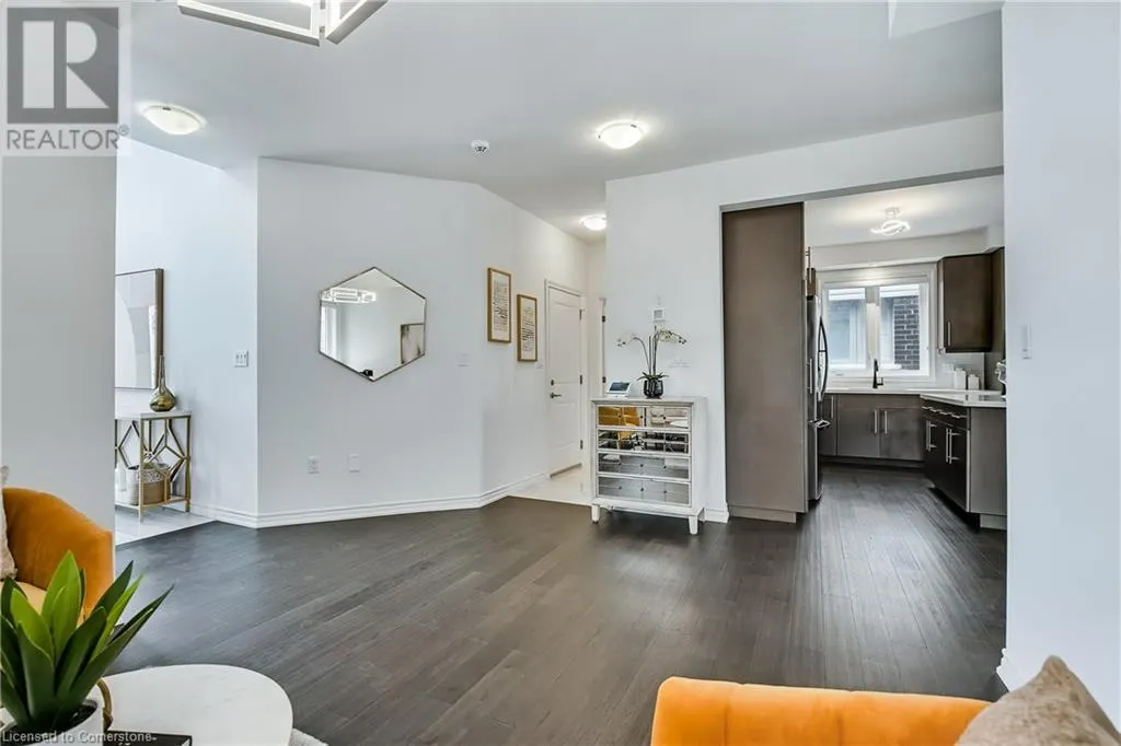 84 COOKE Avenue