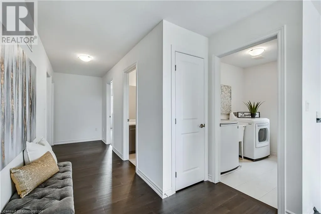 84 COOKE Avenue