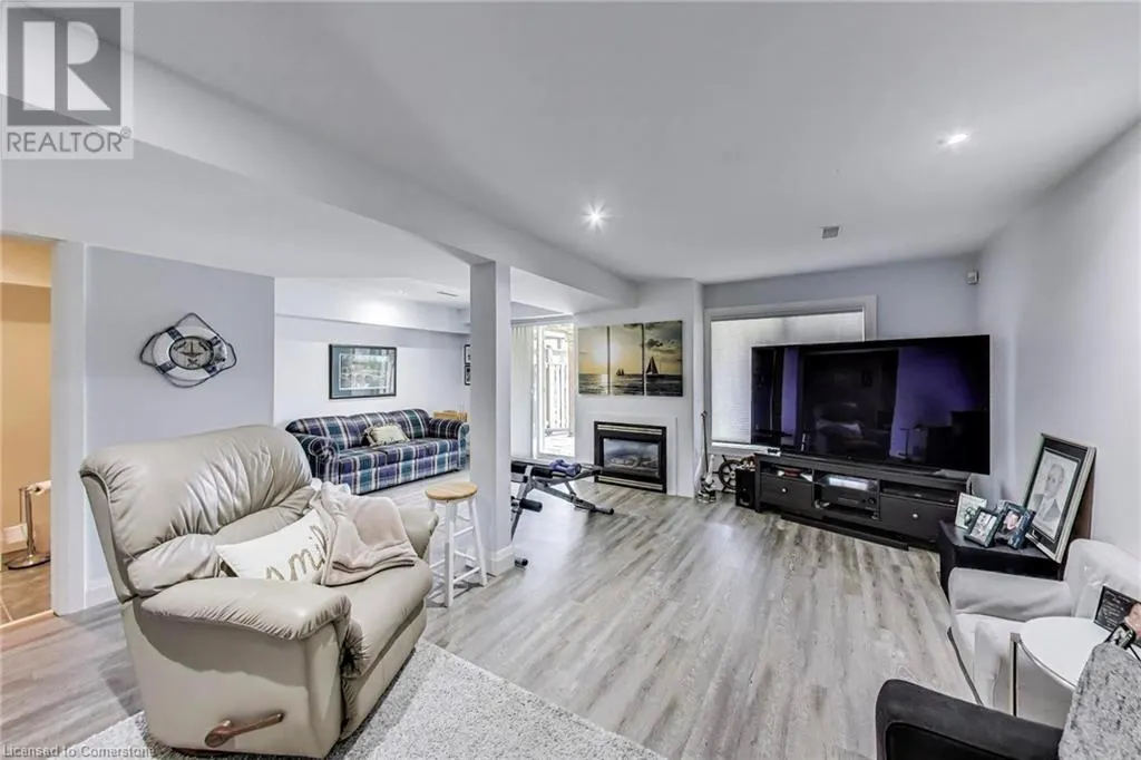 145 EDGEWATER Drive Unit# 22, #22