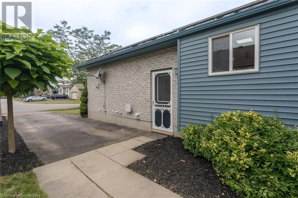 11 GOLDENROD Court