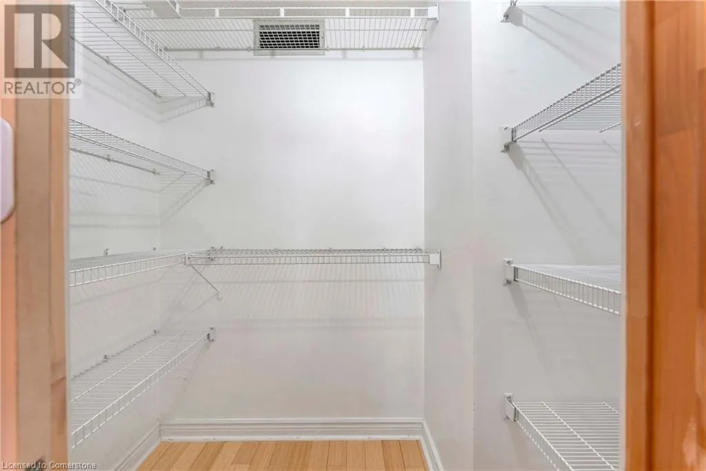 65 SCADDING Avenue Unit# 811, #811
