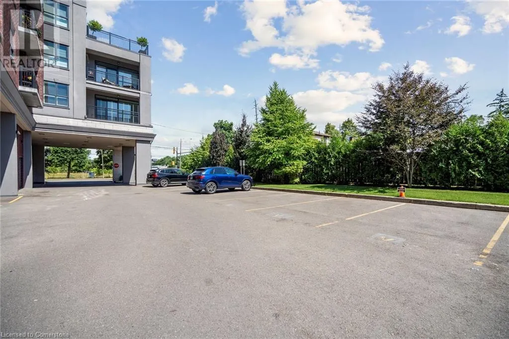 34 PLAINS Road E Unit# 102, #102