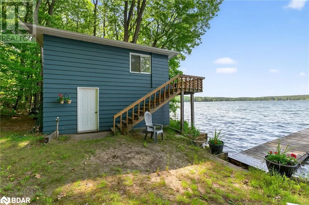 112 FARLAIN LAKE Road E