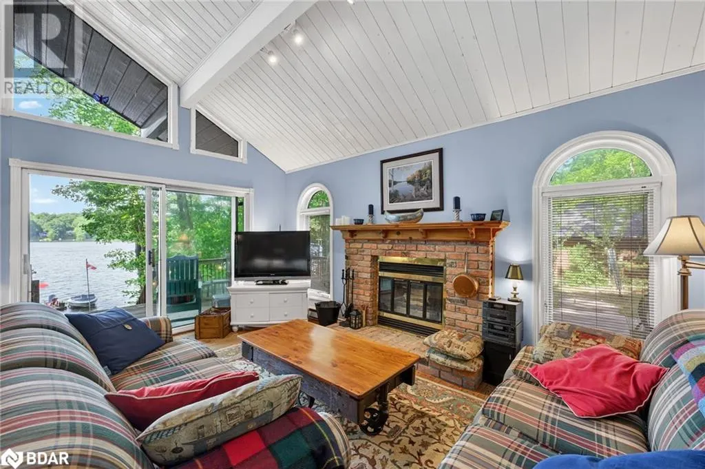 112 FARLAIN LAKE Road E