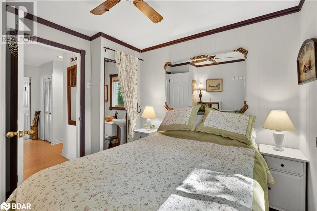 112 FARLAIN LAKE Road E