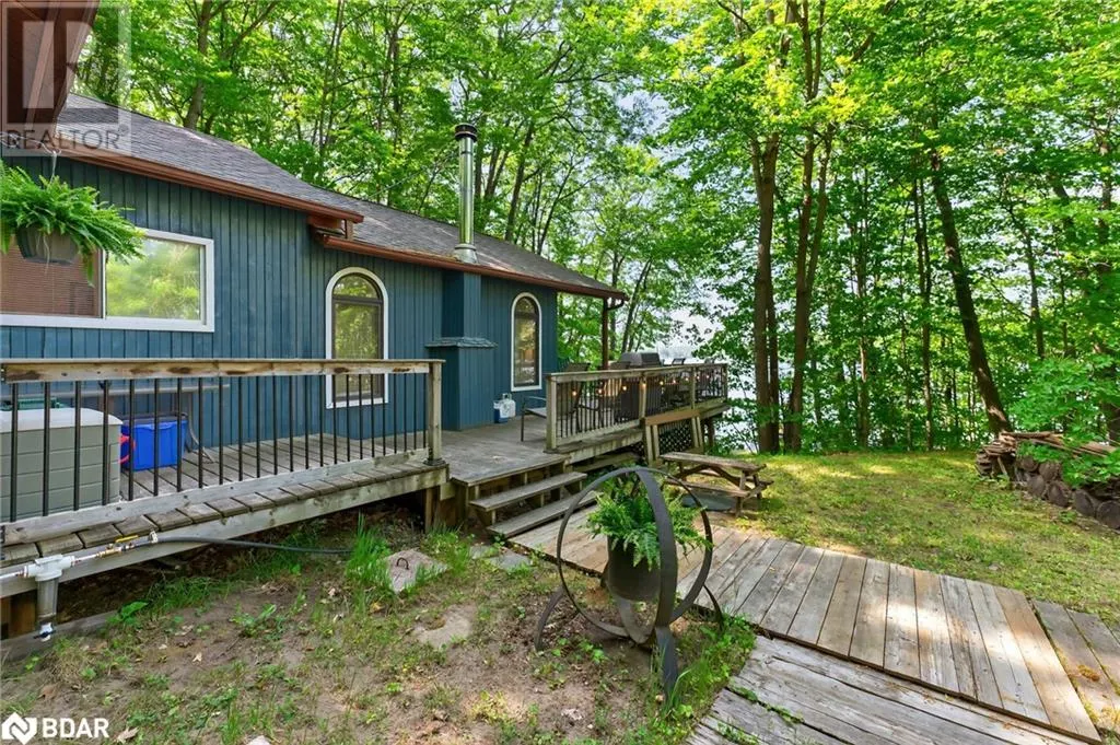 112 FARLAIN LAKE Road E