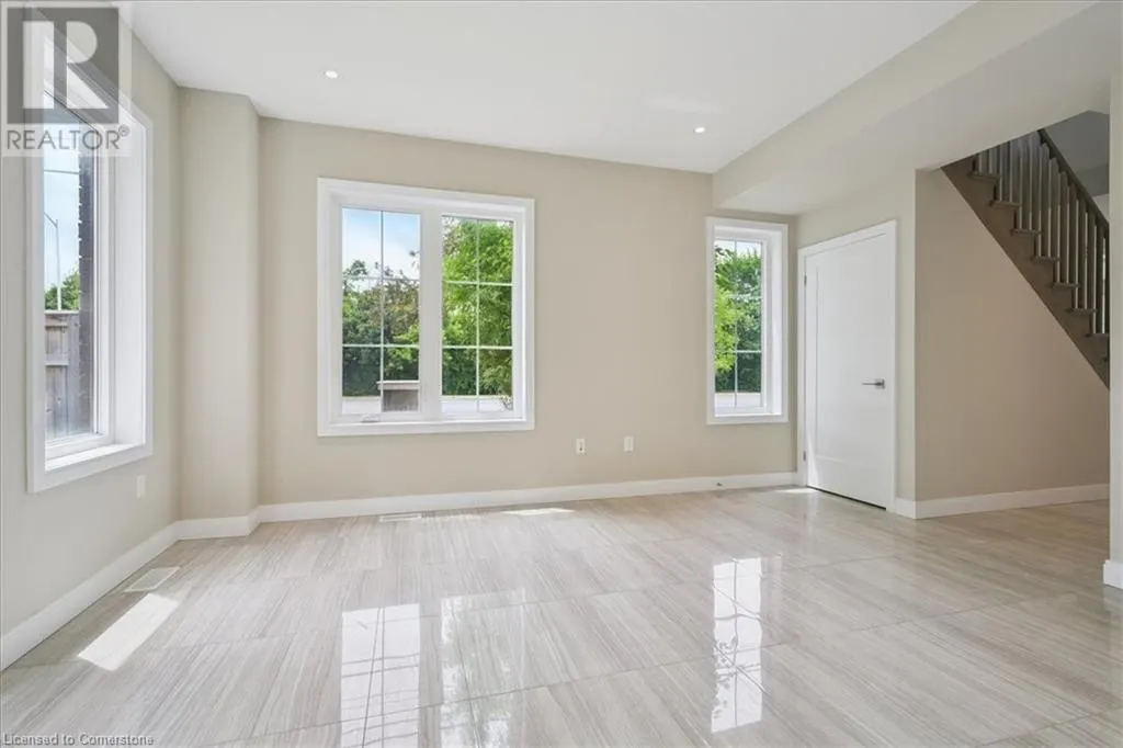 445 ONTARIO Street S Unit# 49, #49