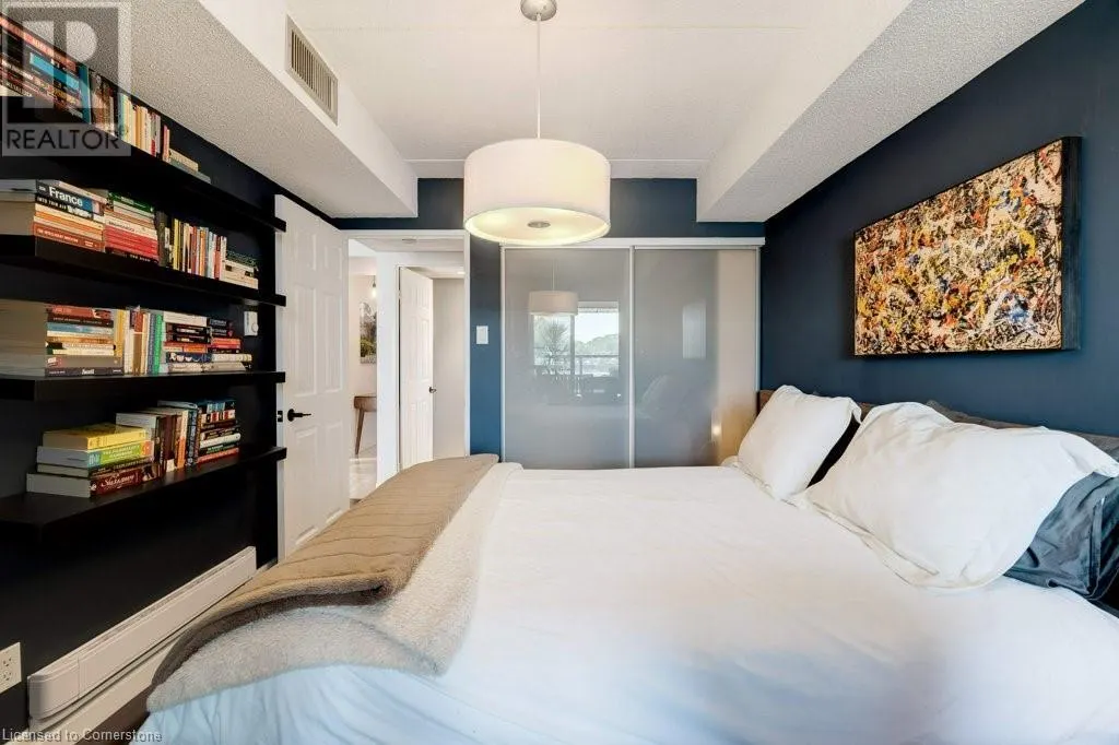 100 BRONTE Road Unit# 214, #214
