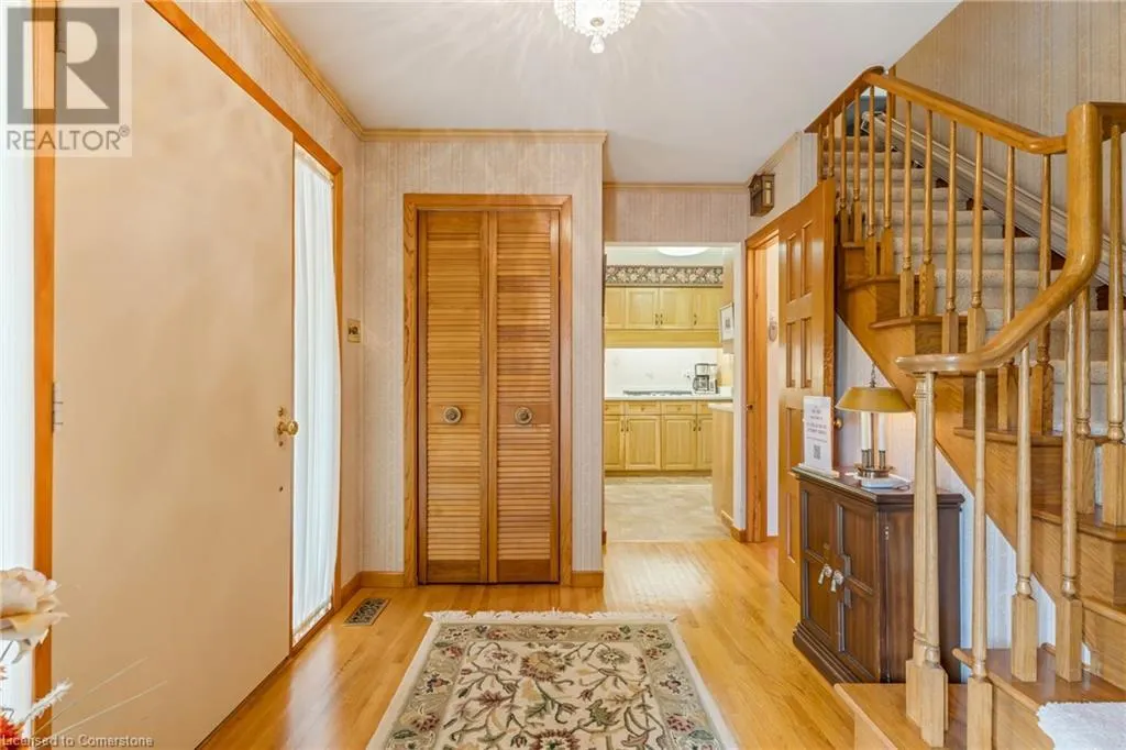 13 LESLIE Drive