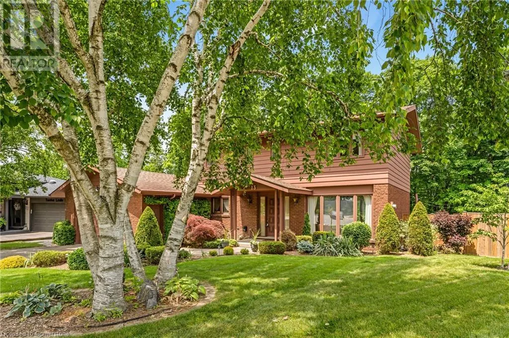 13 LESLIE Drive