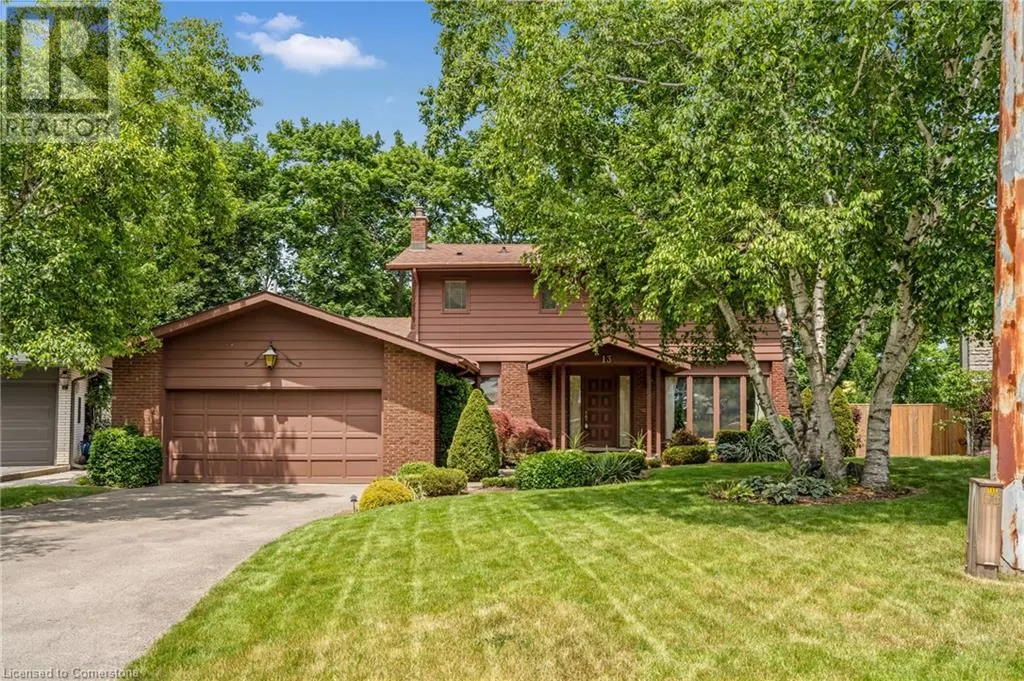 13 LESLIE Drive