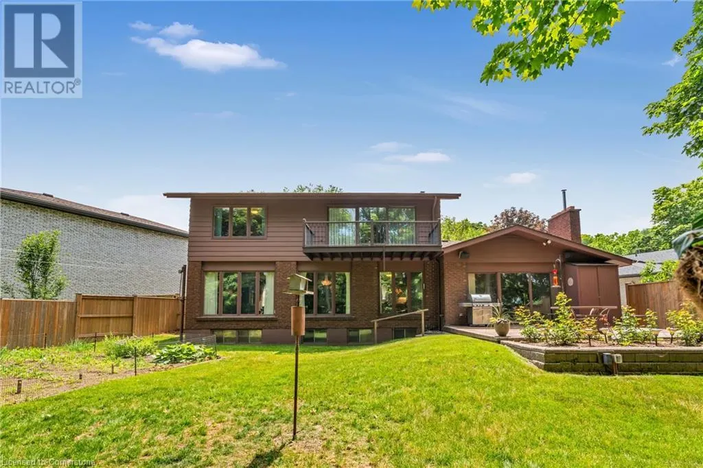 13 LESLIE Drive