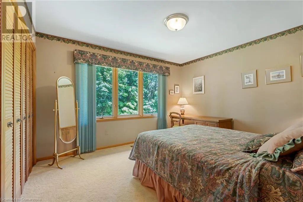13 LESLIE Drive