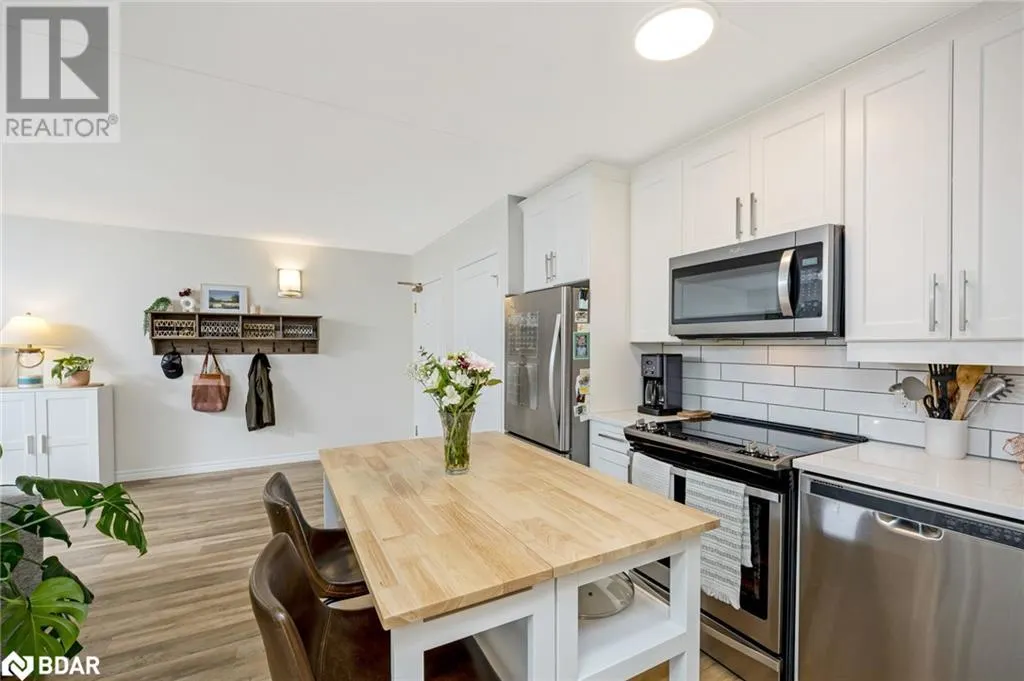264 ALMA Street Unit# 203, #203
