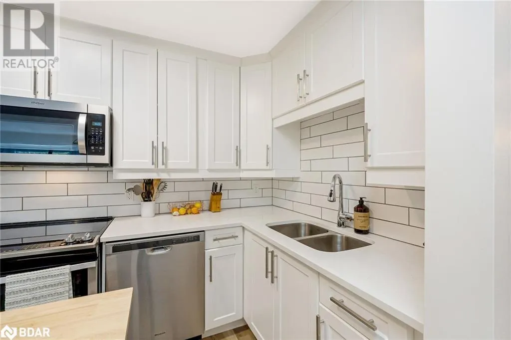 264 ALMA Street Unit# 203, #203