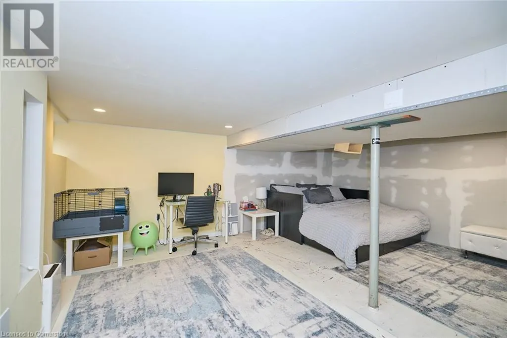 42 LOUTH Street