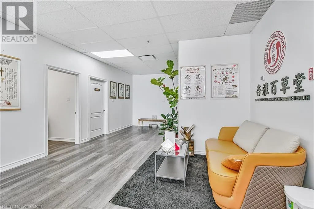 1040 GARNER Road W Unit# 207, #207