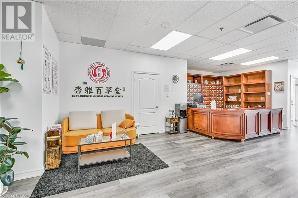 1040 GARNER Road W Unit# 207, #207