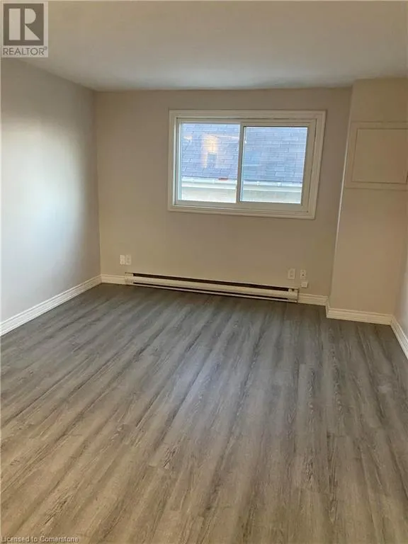 42 VINE Street