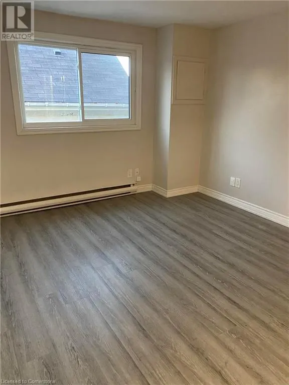 42 VINE Street