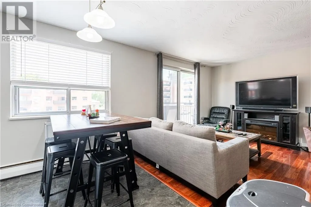 485 THOROLD Road Unit# 211, #211
