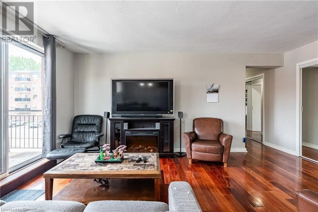 485 THOROLD Road Unit# 211, #211