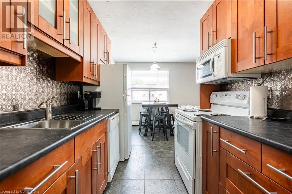 485 THOROLD Road Unit# 211, #211