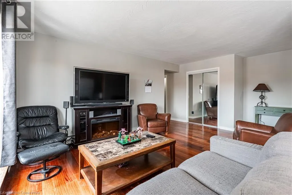 485 THOROLD Road Unit# 211, #211