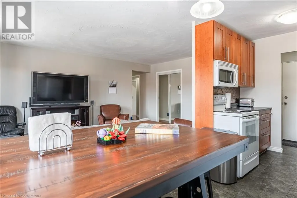 485 THOROLD Road Unit# 211, #211