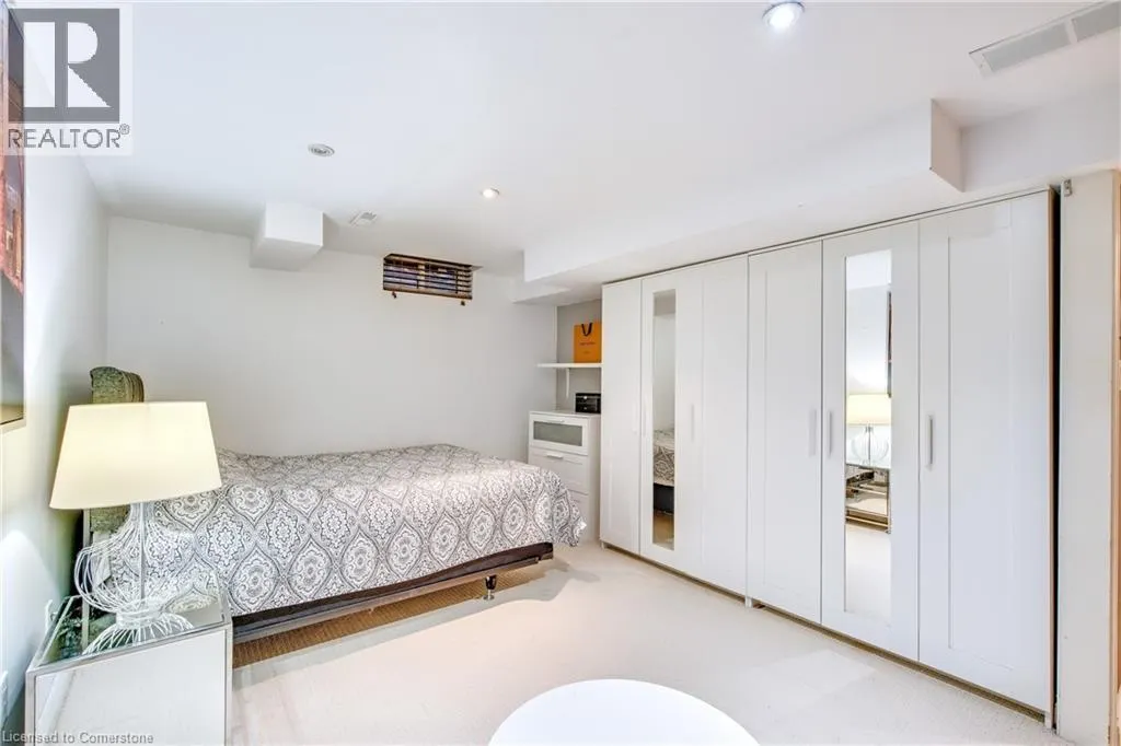 59 COMMERFORD Street