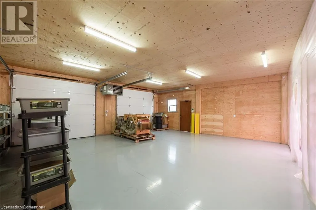 5463 CHIPPEWA Road E Unit# Garage, #Garage