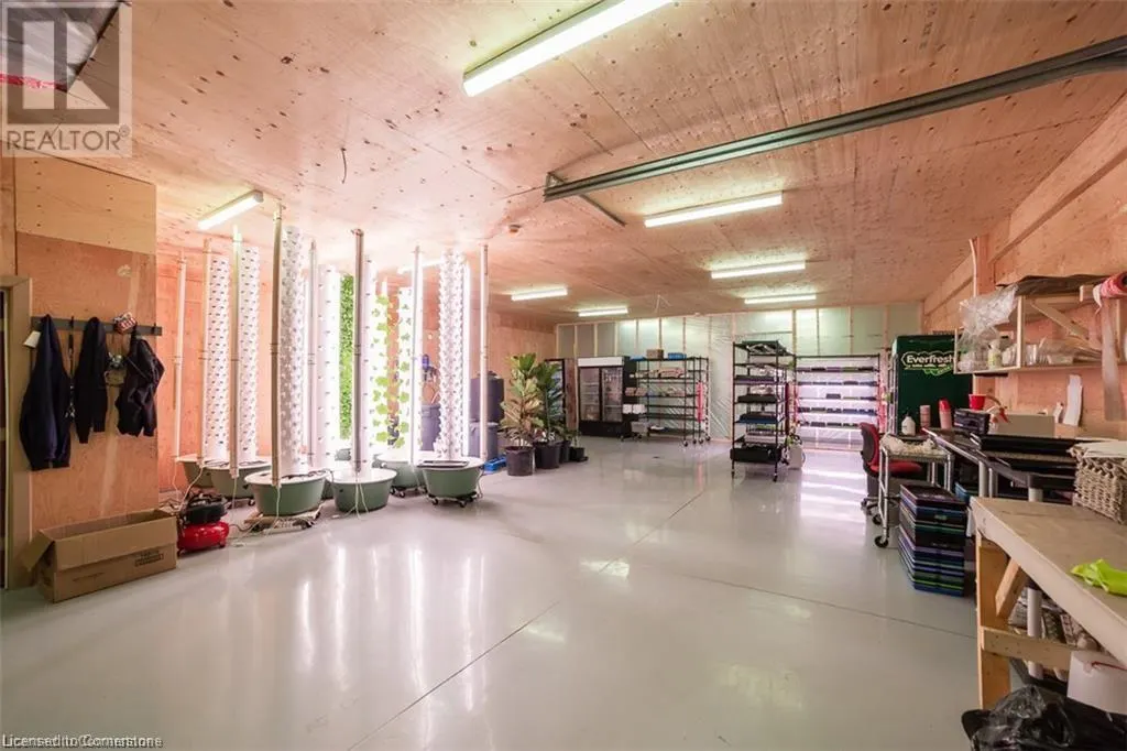 5463 CHIPPEWA Road E Unit# Garage, #Garage
