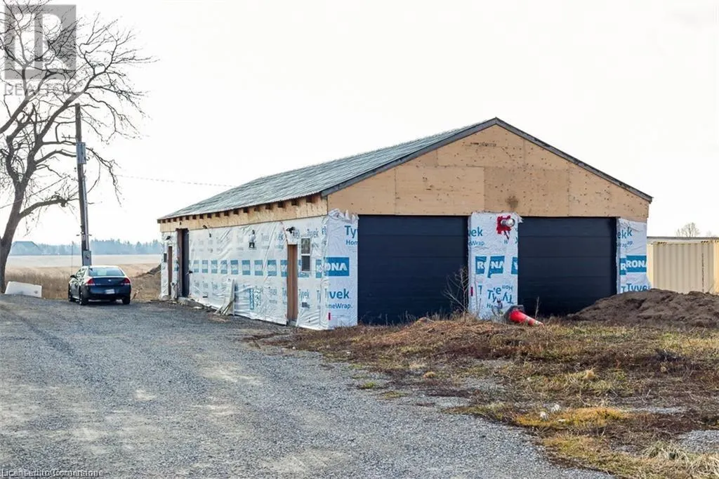 5463 CHIPPEWA Road E Unit# Garage, #Garage