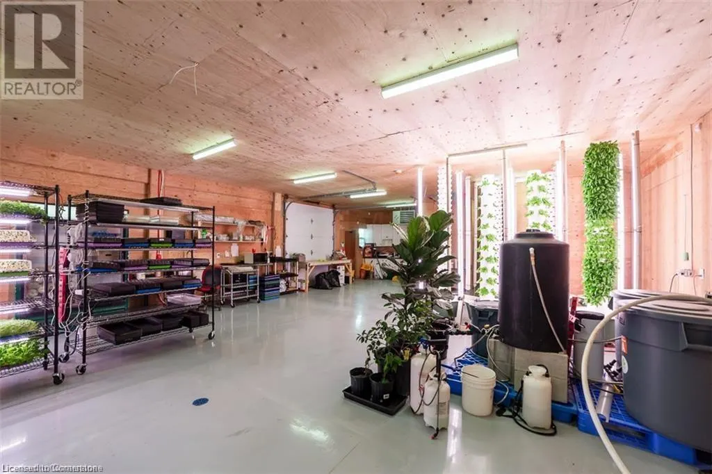 5463 CHIPPEWA Road E Unit# Garage, #Garage