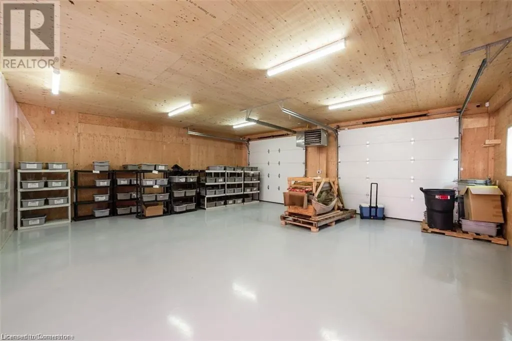 5463 CHIPPEWA Road E Unit# Garage, #Garage