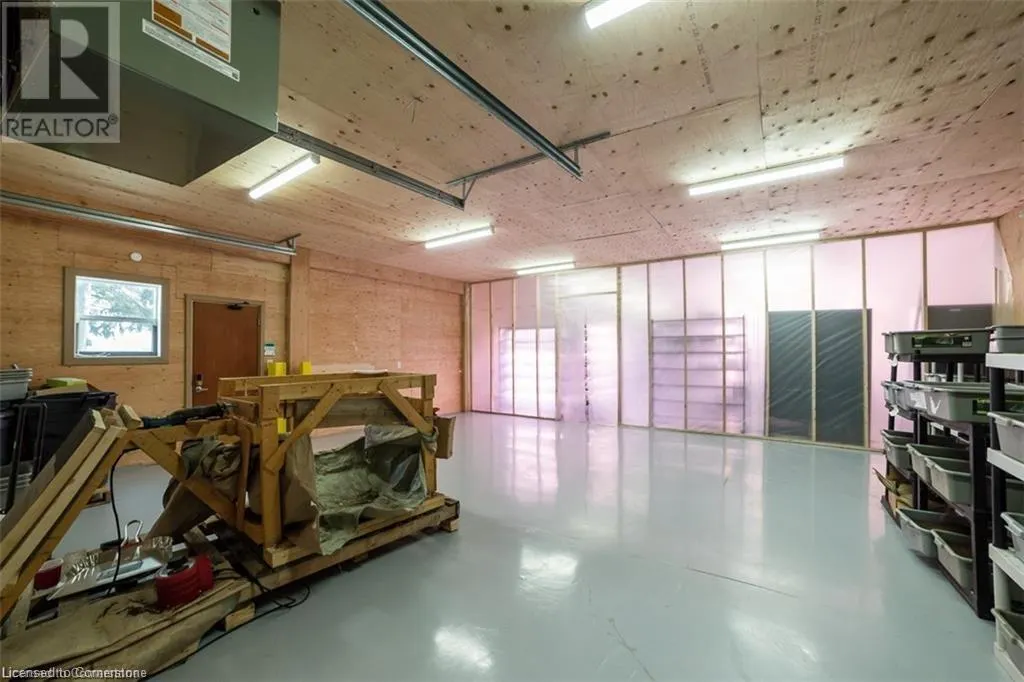 5463 CHIPPEWA Road E Unit# Garage, #Garage