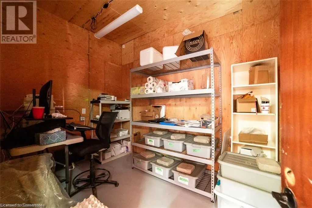 5463 CHIPPEWA Road E Unit# Garage, #Garage