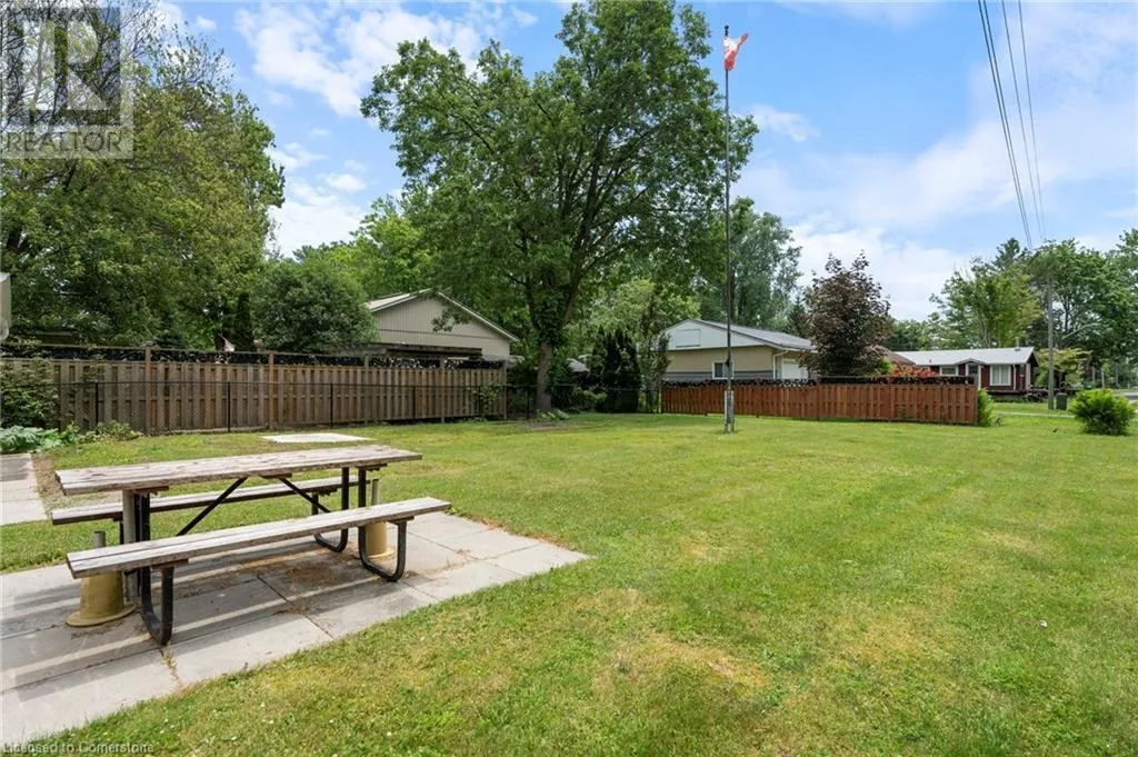 10 CLUBHOUSE Road